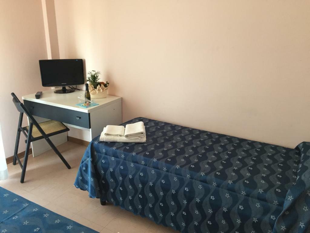 Hotel Ville De Paris Riccione Kültér fotó
